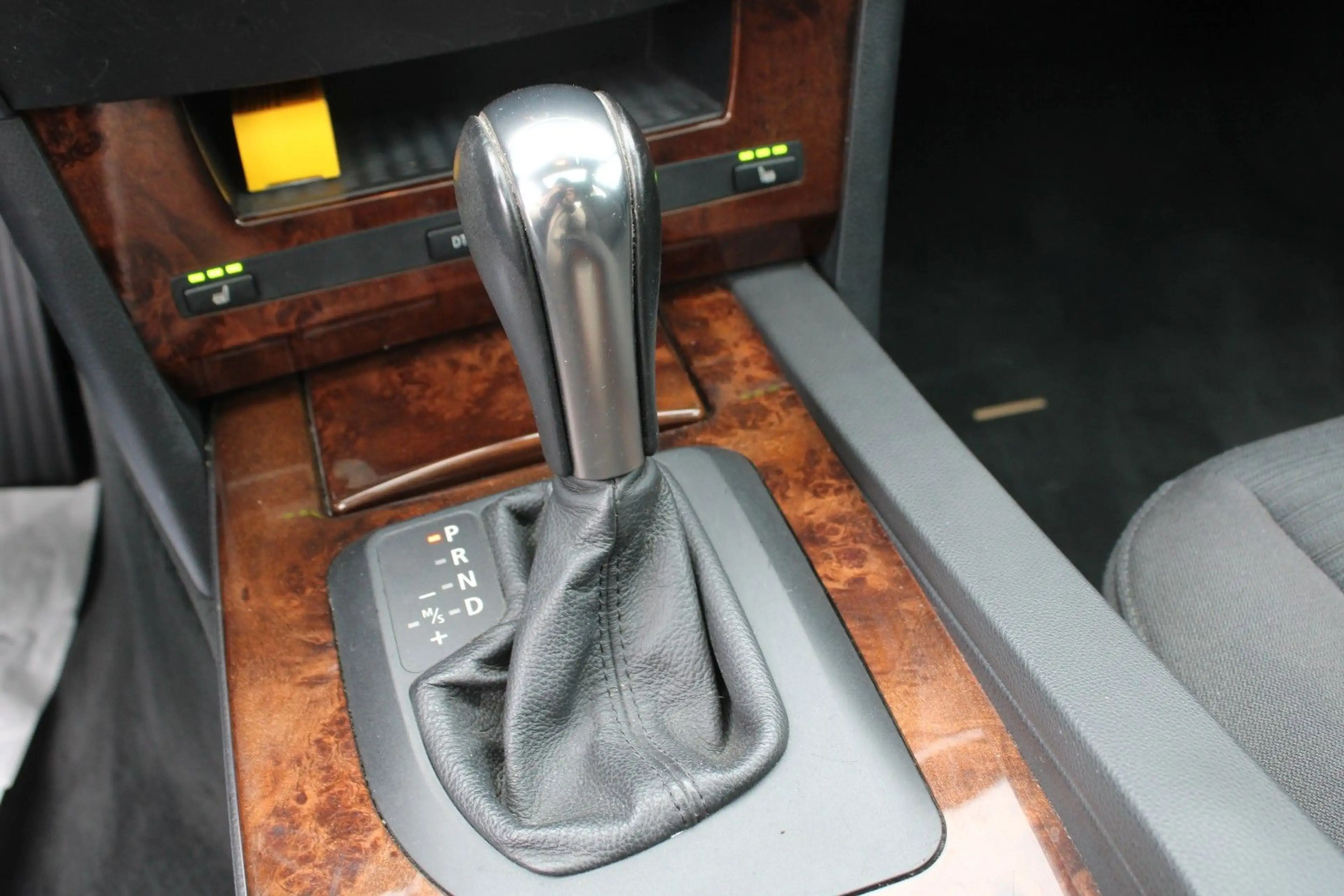 BMW 523 i Limo Head-up Schiebedach Liebhaberfahrzeug — photo 6