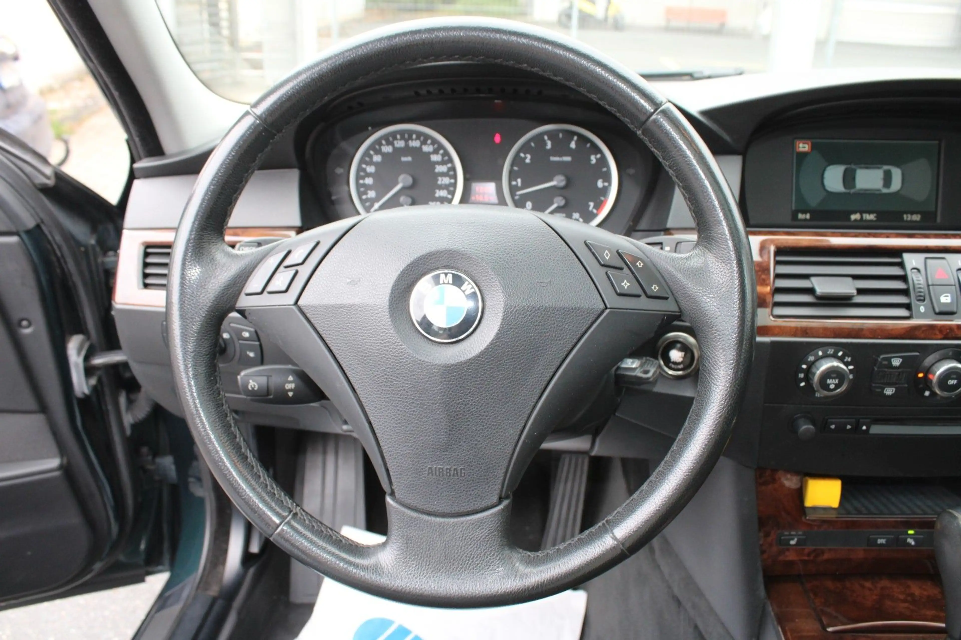 BMW 523 i Limo Head-up Schiebedach Liebhaberfahrzeug — photo 4