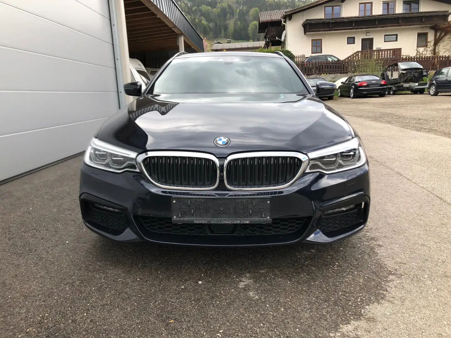 BMW 540 540d xDrive Touring alle Extras - VOLL Schwarz - 2