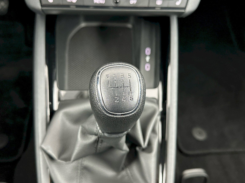 Skoda Scala 1.0 TSI Selection Klima SHZ Anhängerkupp. — photo 7