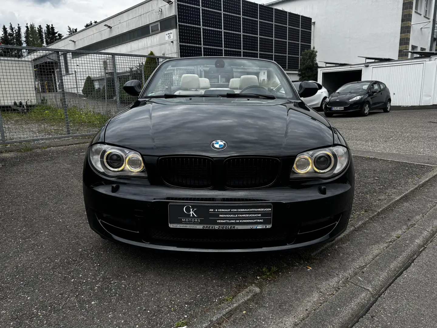 BMW 125 125i Cabrio 3,0*Gepflegt*Alu*Klima*Navi*TÜV Neu Schwarz - 2