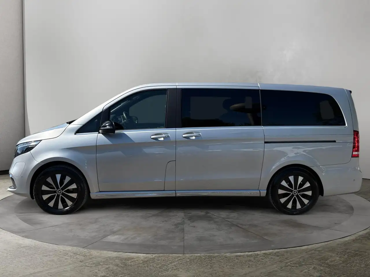 Mercedes-Benz EQV 300 EQV L2 2