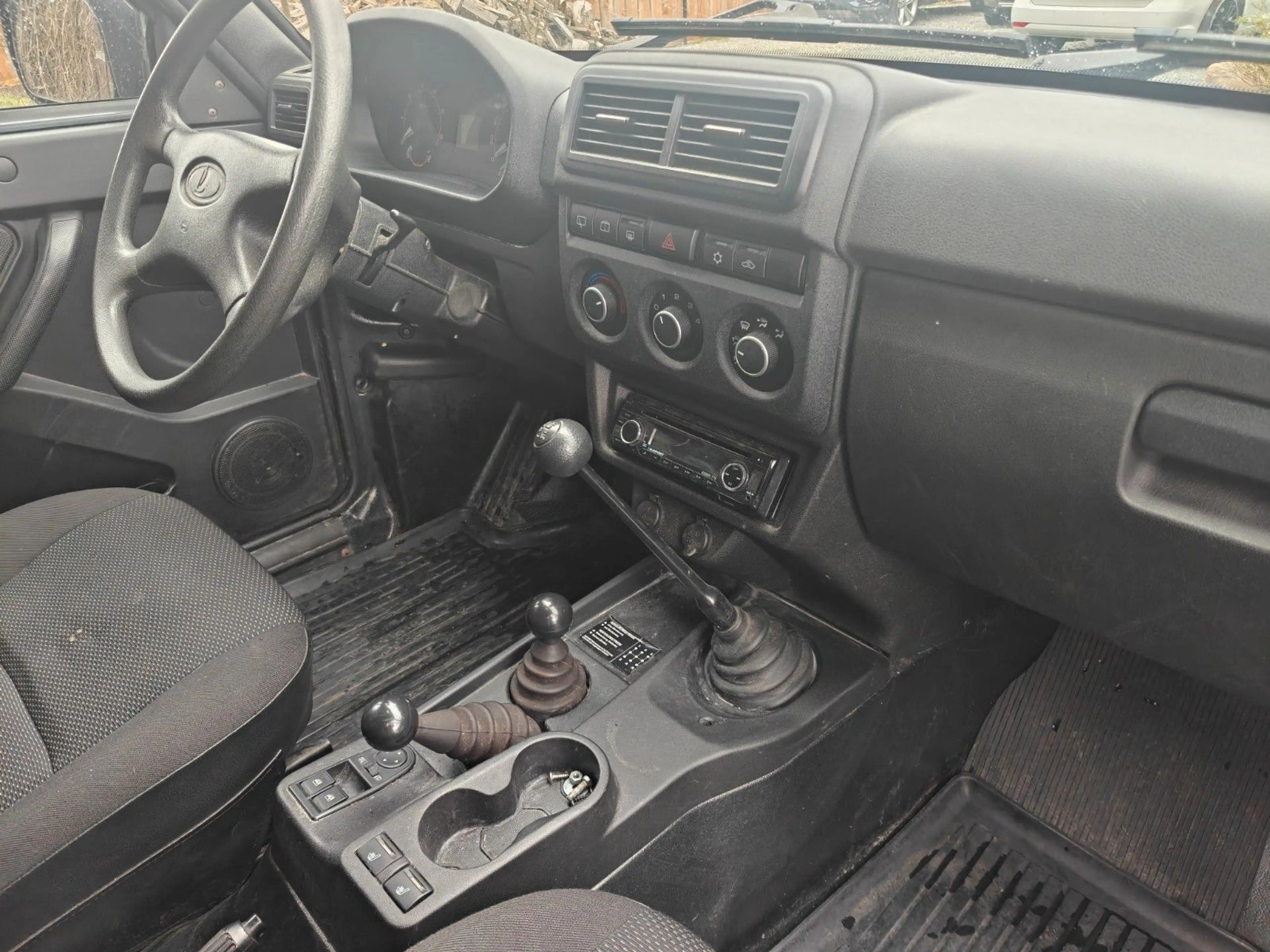 Lada Niva Legend 4x4 — photo 13