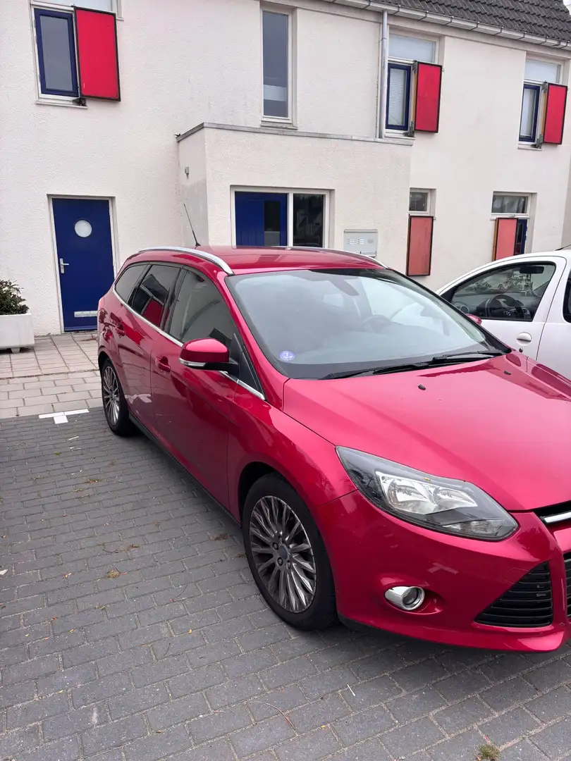 Ford Focus 1.6 TI-VCT First Edition Rood - 2