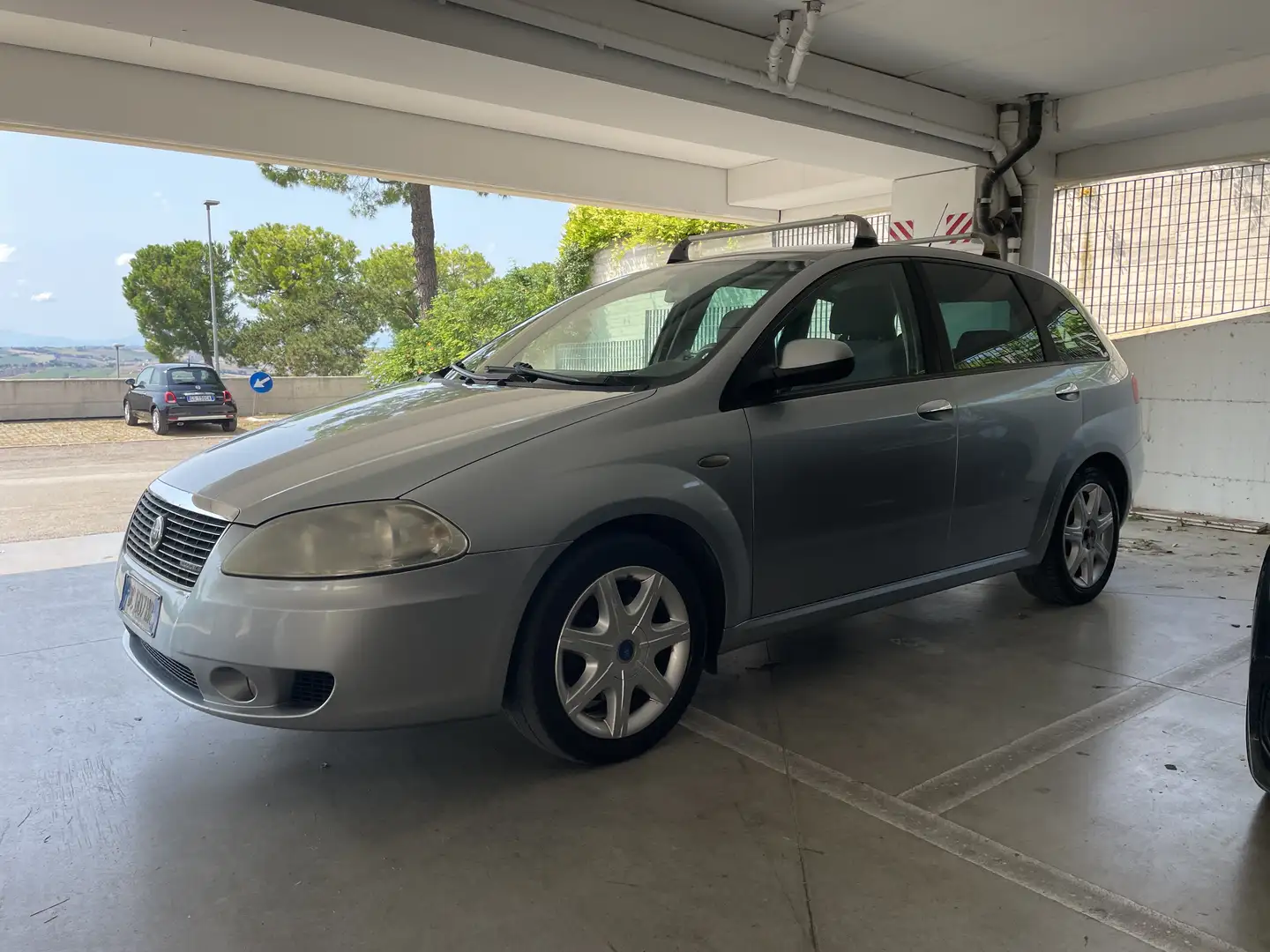 Fiat Croma 1.9 mjt 16v Emotion - 1