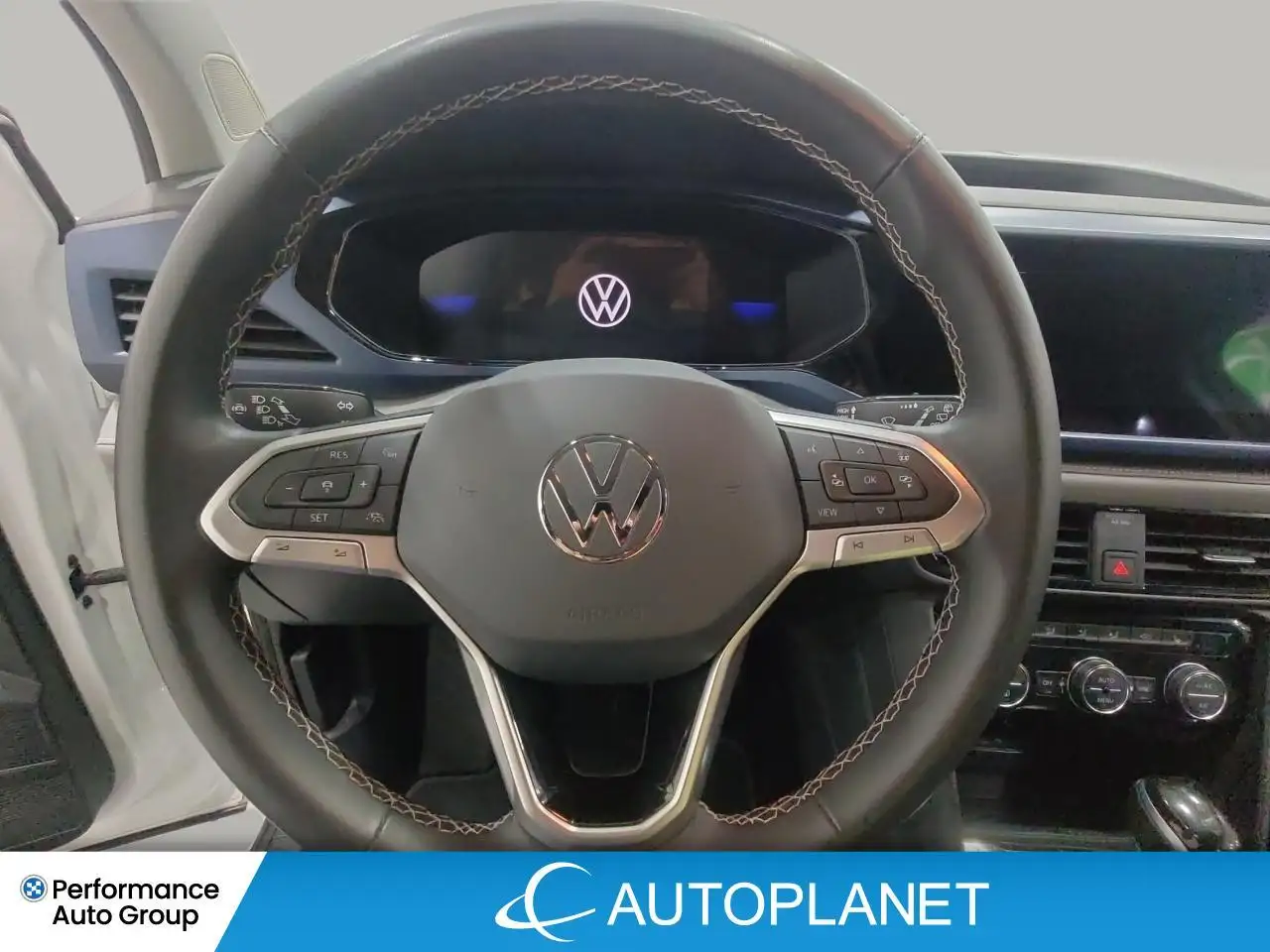 Volkswagen Taos снимка Volkswagen Taos
