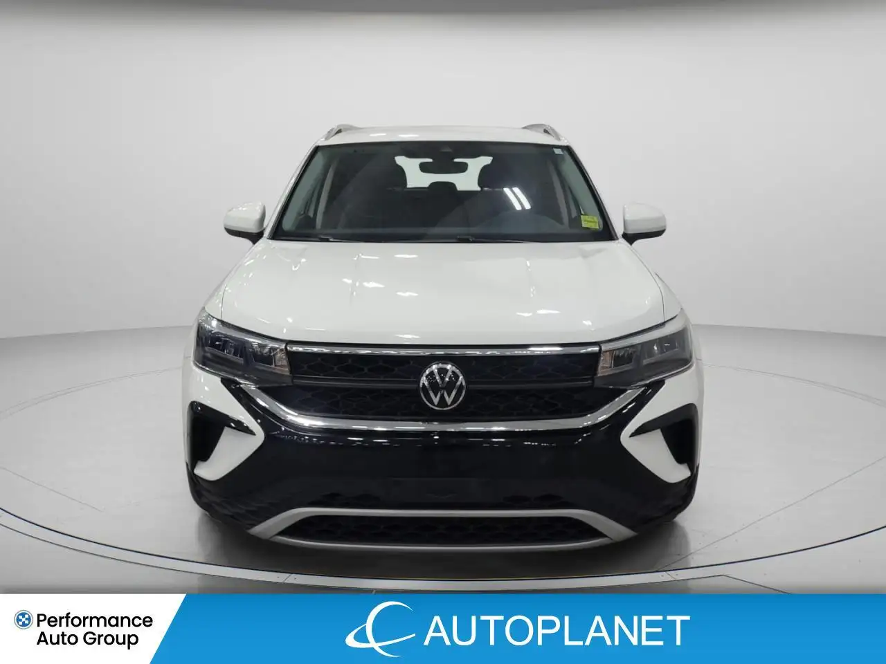 Volkswagen Taos снимка Volkswagen Taos