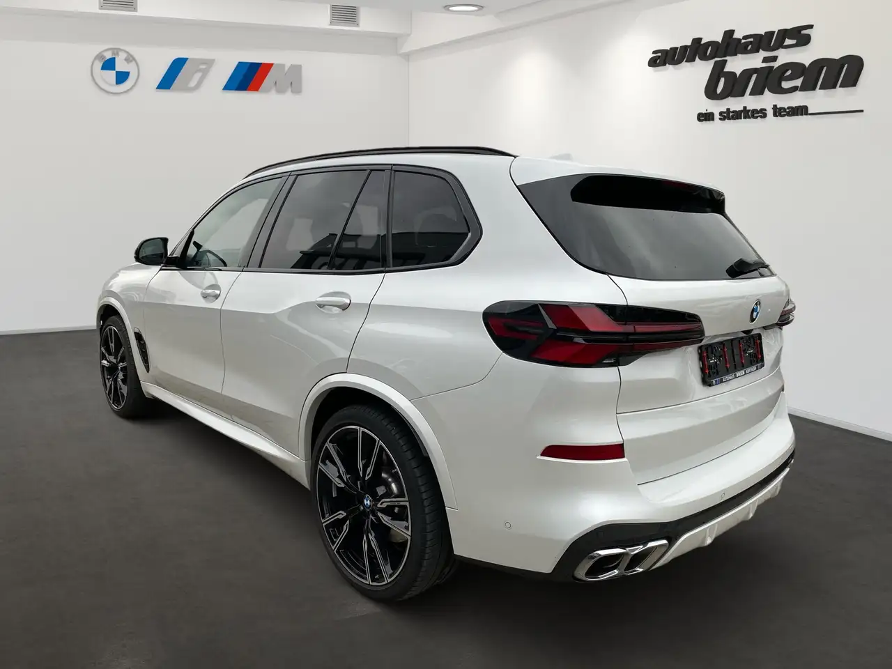 BMW X5 M60i xDrive V8 POWER 4