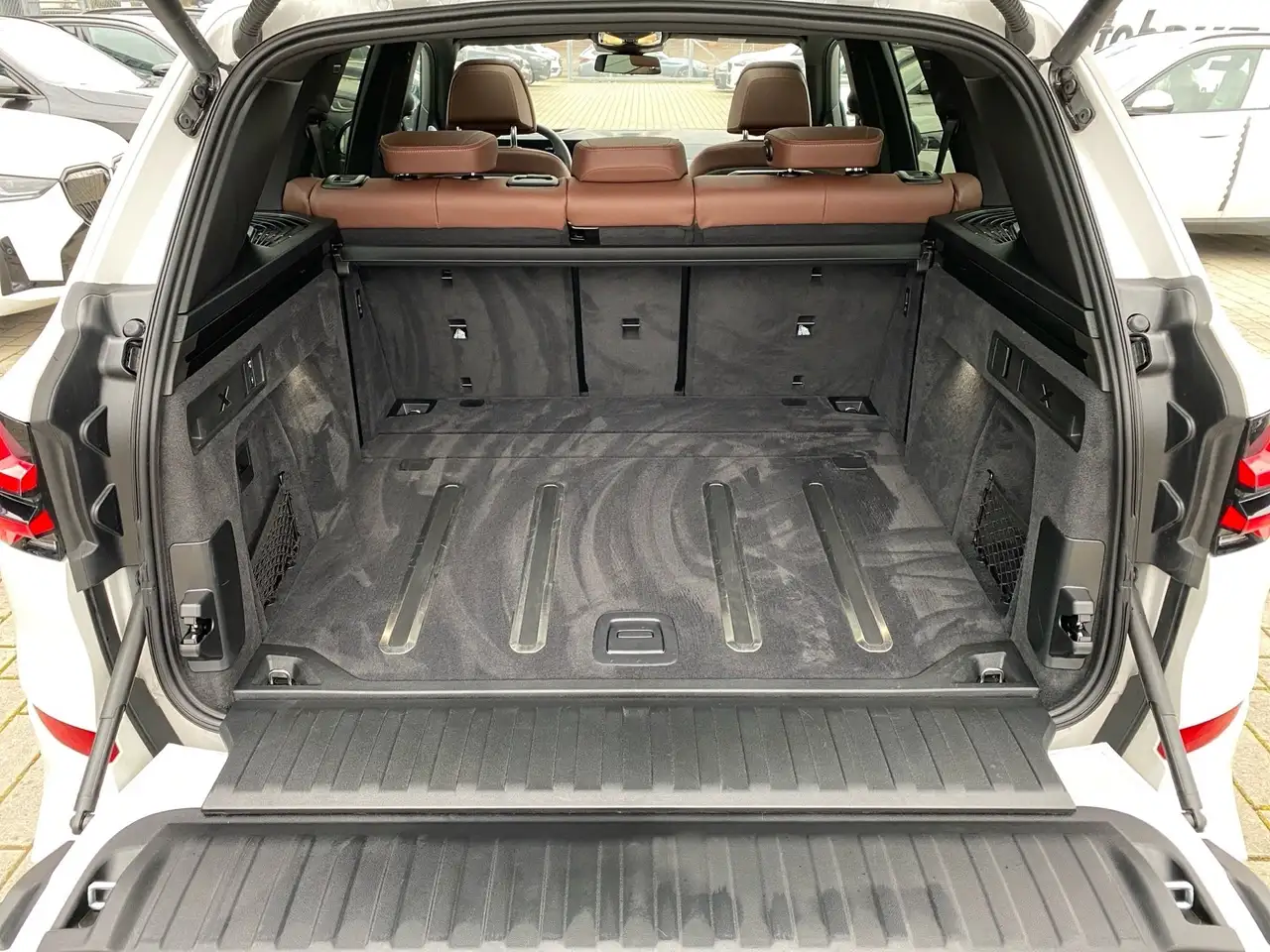 BMW X5 M60i xDrive V8 POWER 12