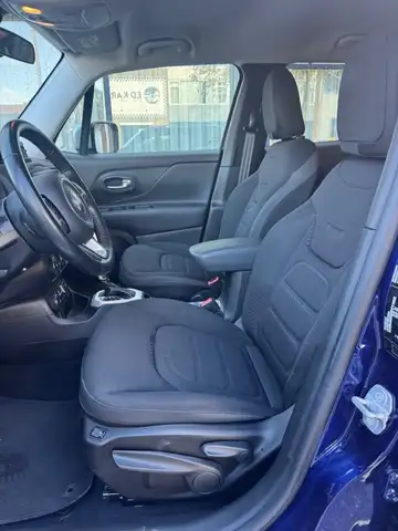 Jeep Renegade view 11