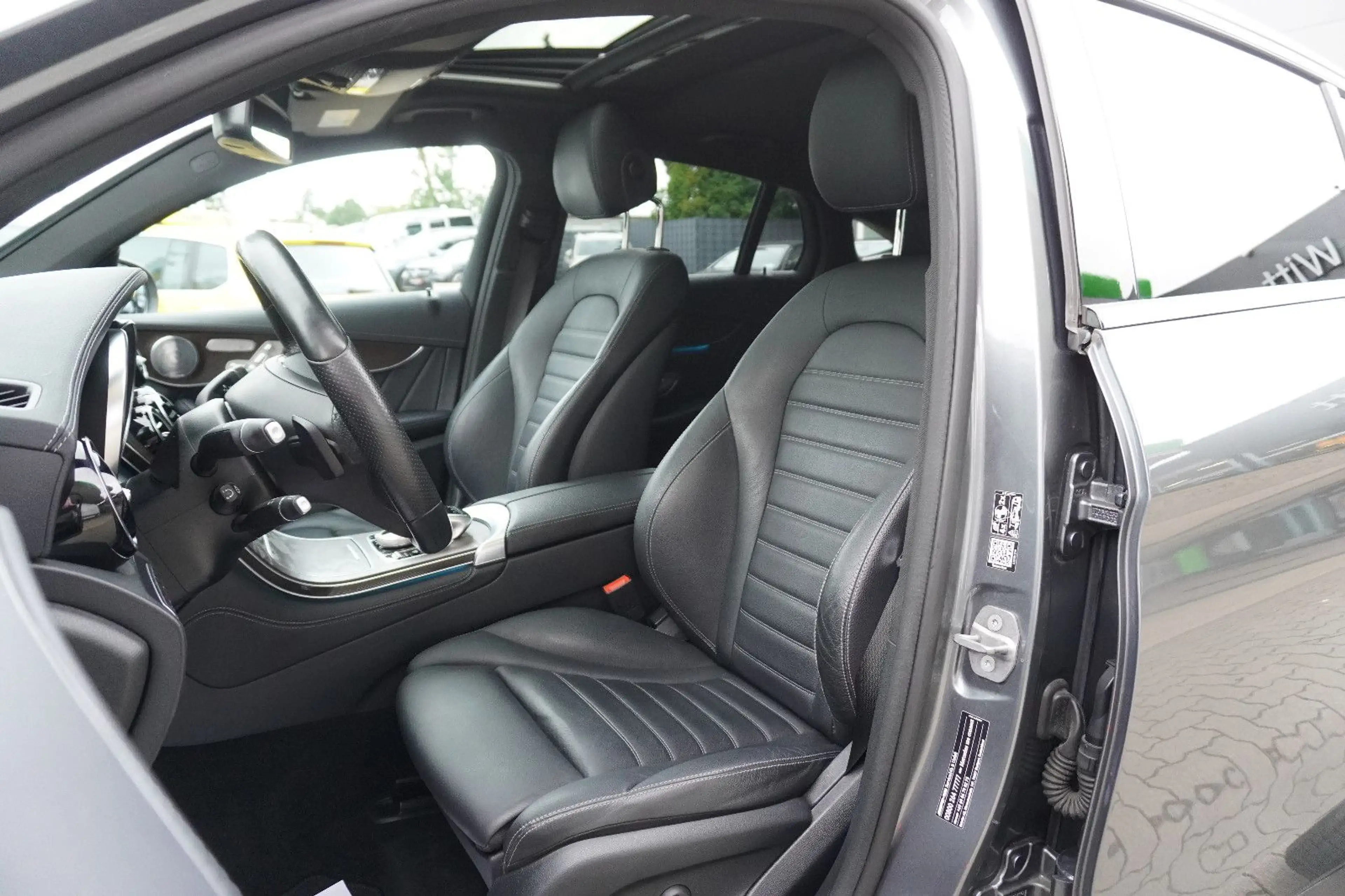 Mercedes-Benz GLC 43 AMG 4Matic |S-Dach|HUD|ACC|Burmester| — photo 11