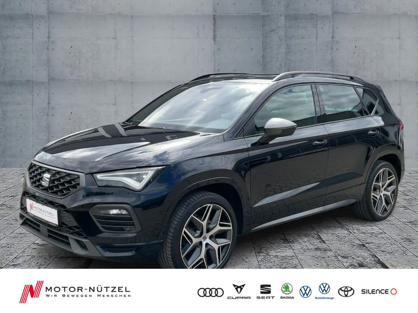 SEAT Ateca 2.0 TSI 4D DSG FR-LINE LED+AHK+STDZHG+PANO Schwarz - 1