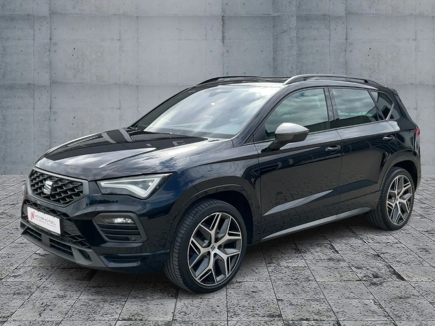SEAT Ateca 2.0 TSI 4D DSG FR-LINE LED+AHK+STDZHG+PANO Schwarz - 2