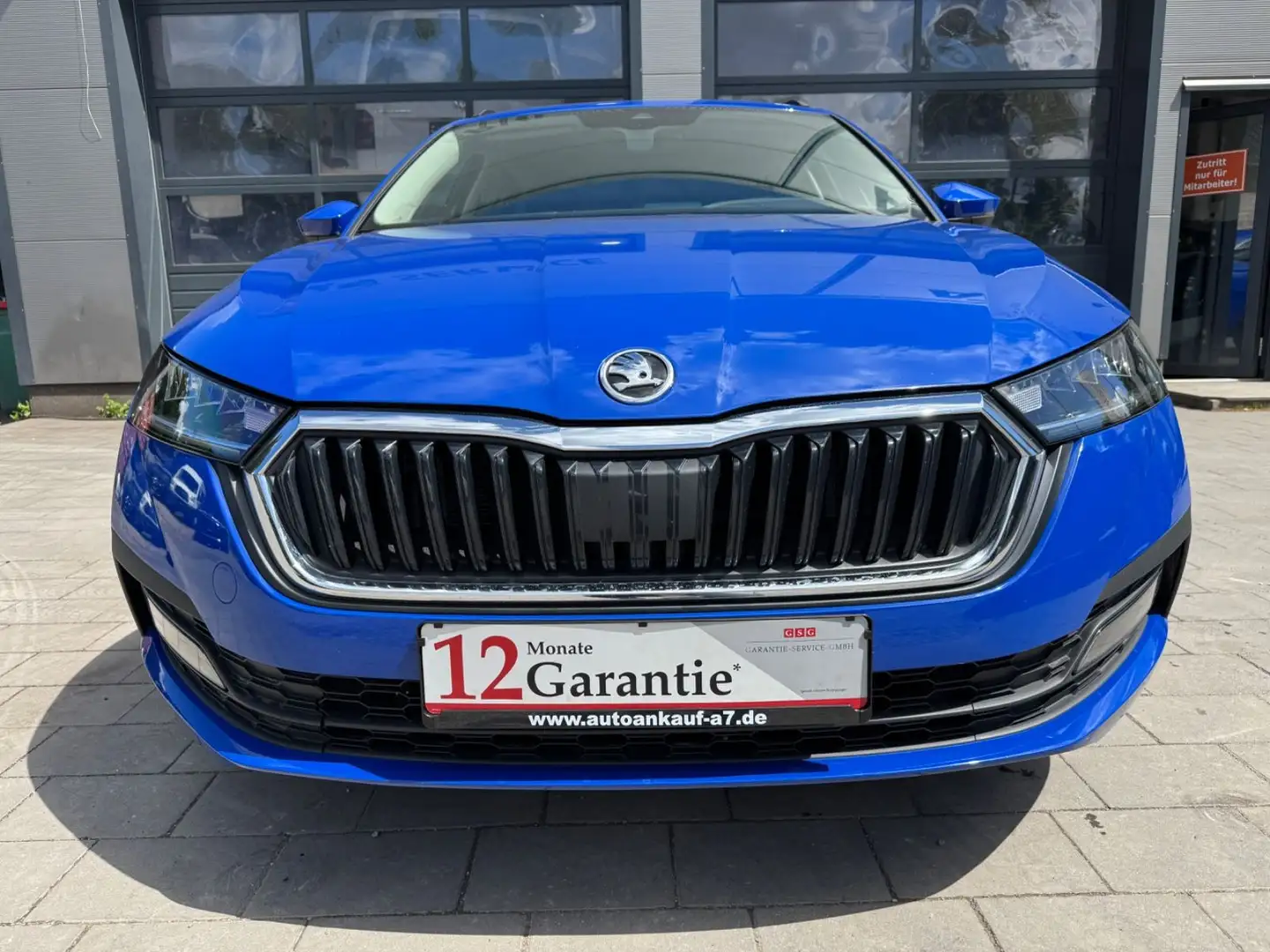 Skoda Octavia Combi Ambition *MASSAGE/ACC/NAVI* Blau - 2
