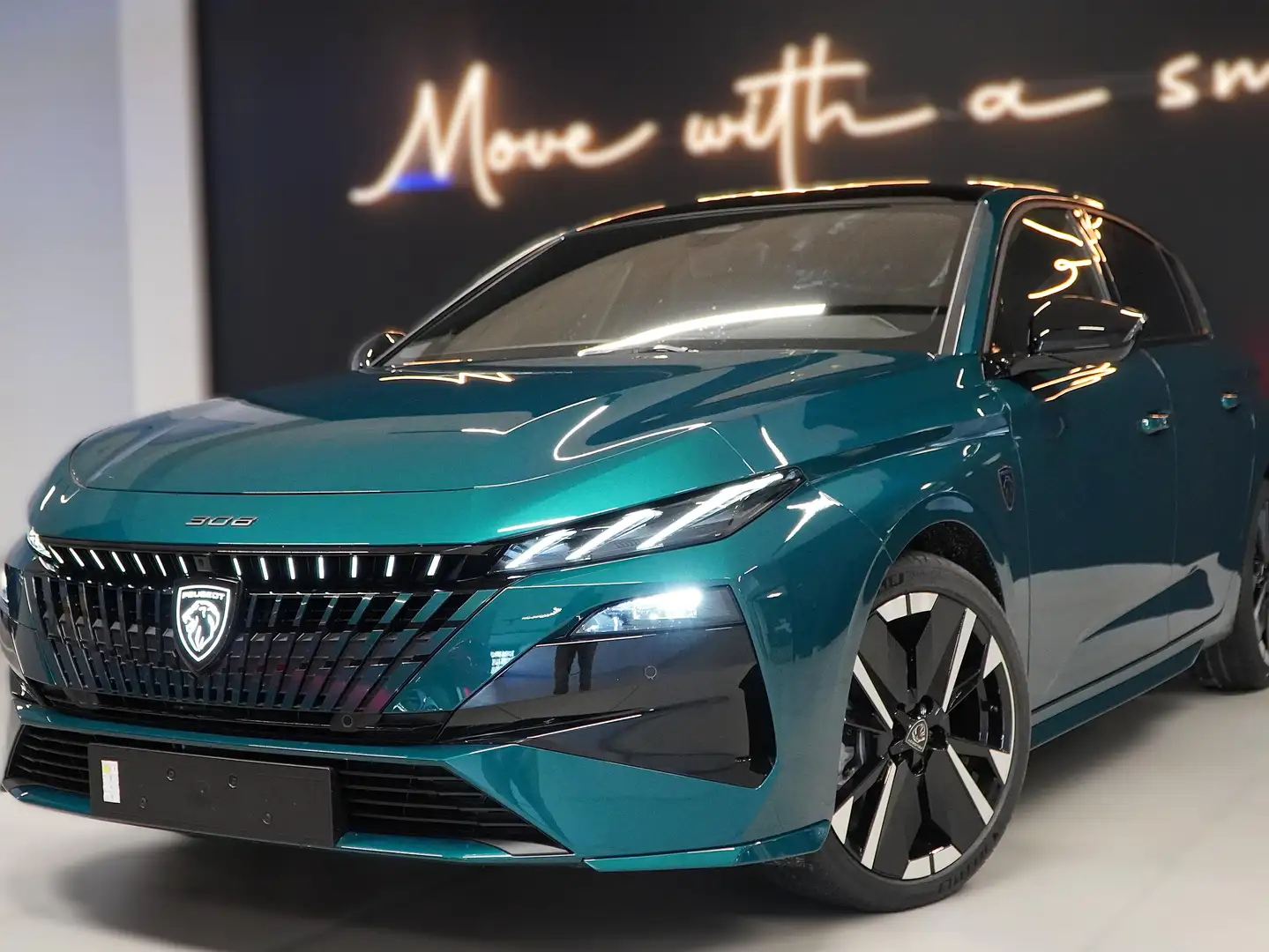 Peugeot 308 GT Hybrid 145 pk - 1