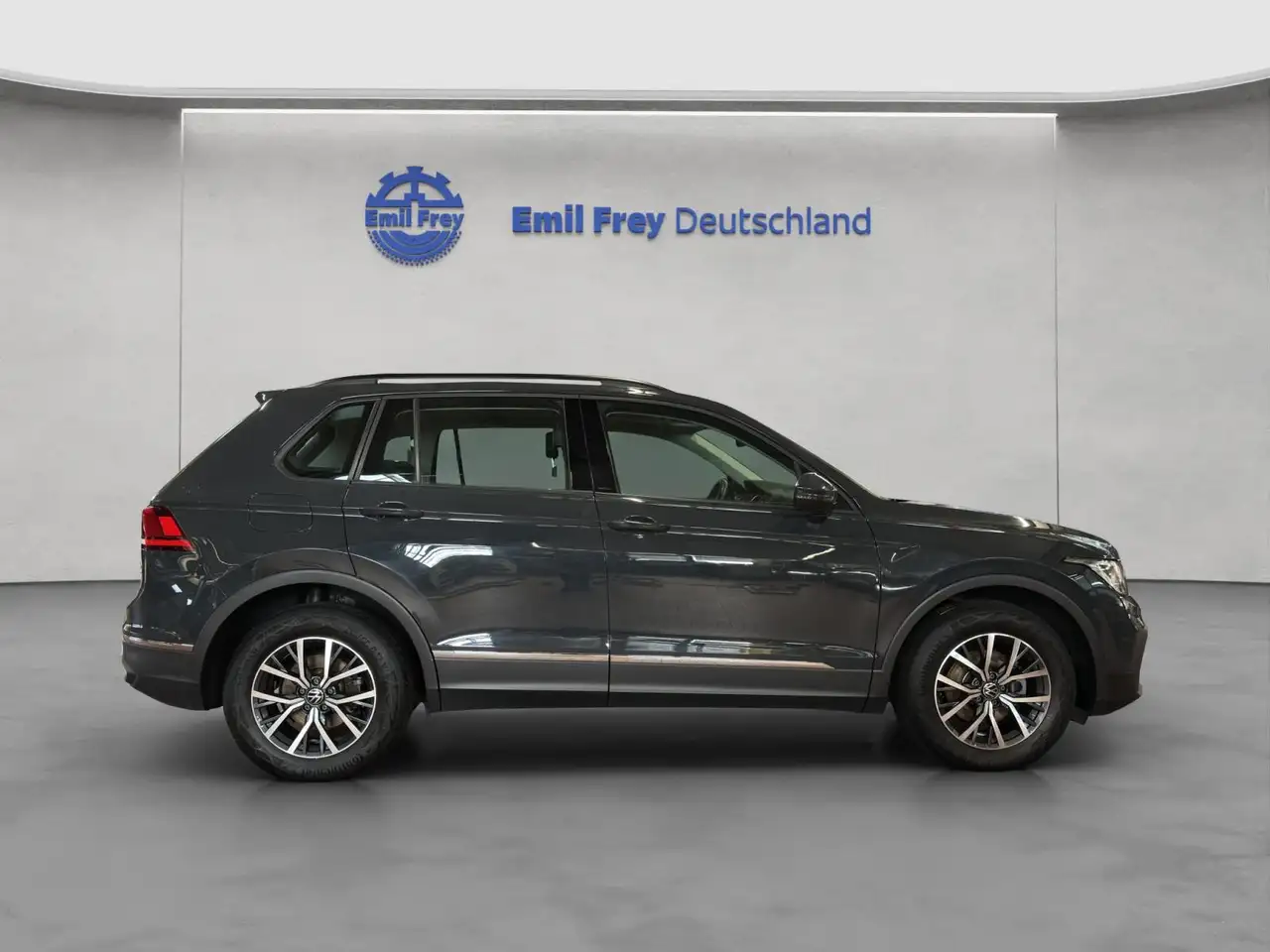 Volkswagen Tiguan, фото 8