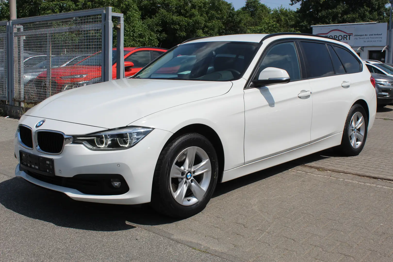 BMW 320 320 d Advantage Weiß - 1