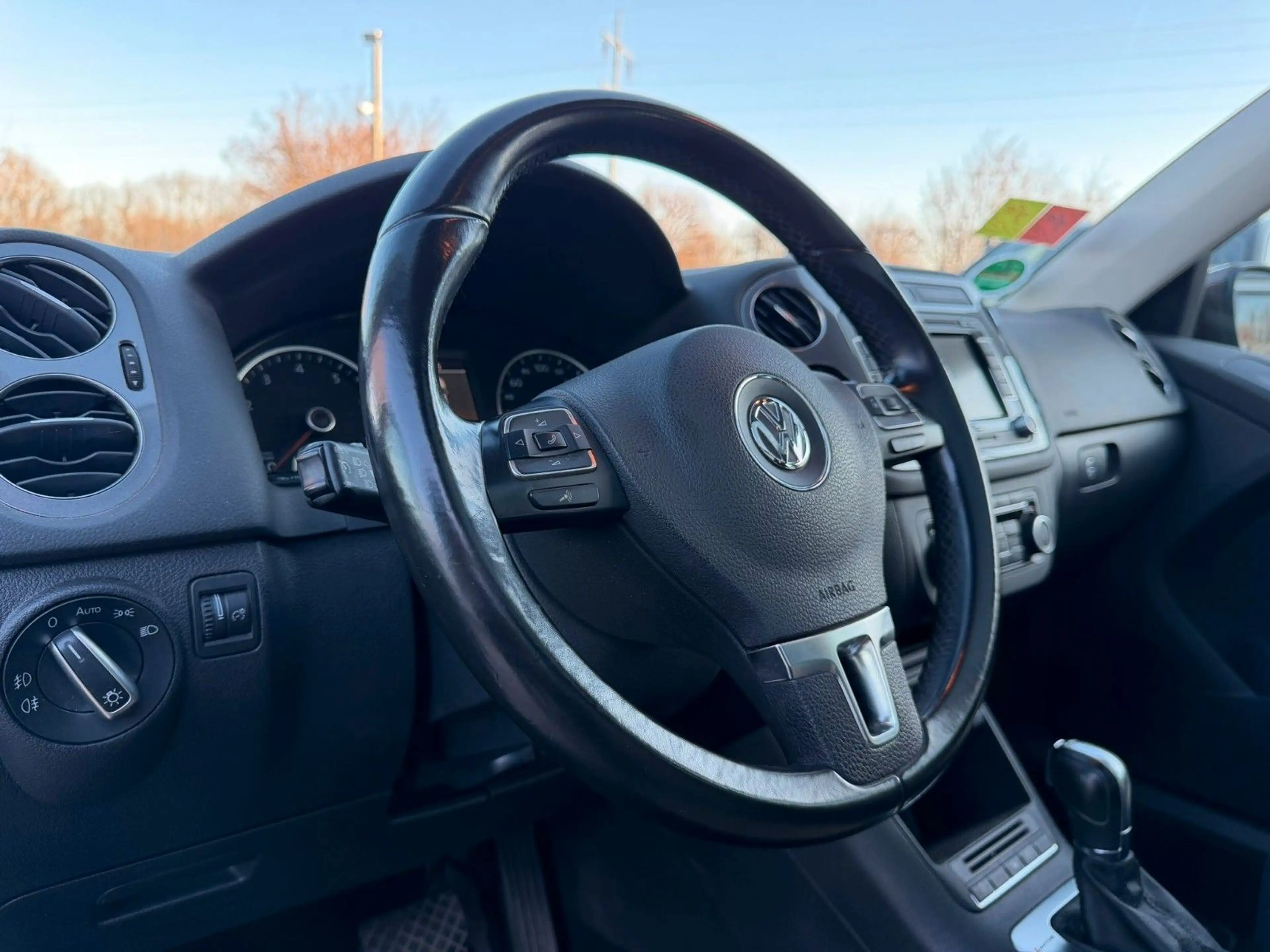 Volkswagen Tiguan 4MOTION Sport & Style AHK*Pano*Navi*Kamer — photo 8