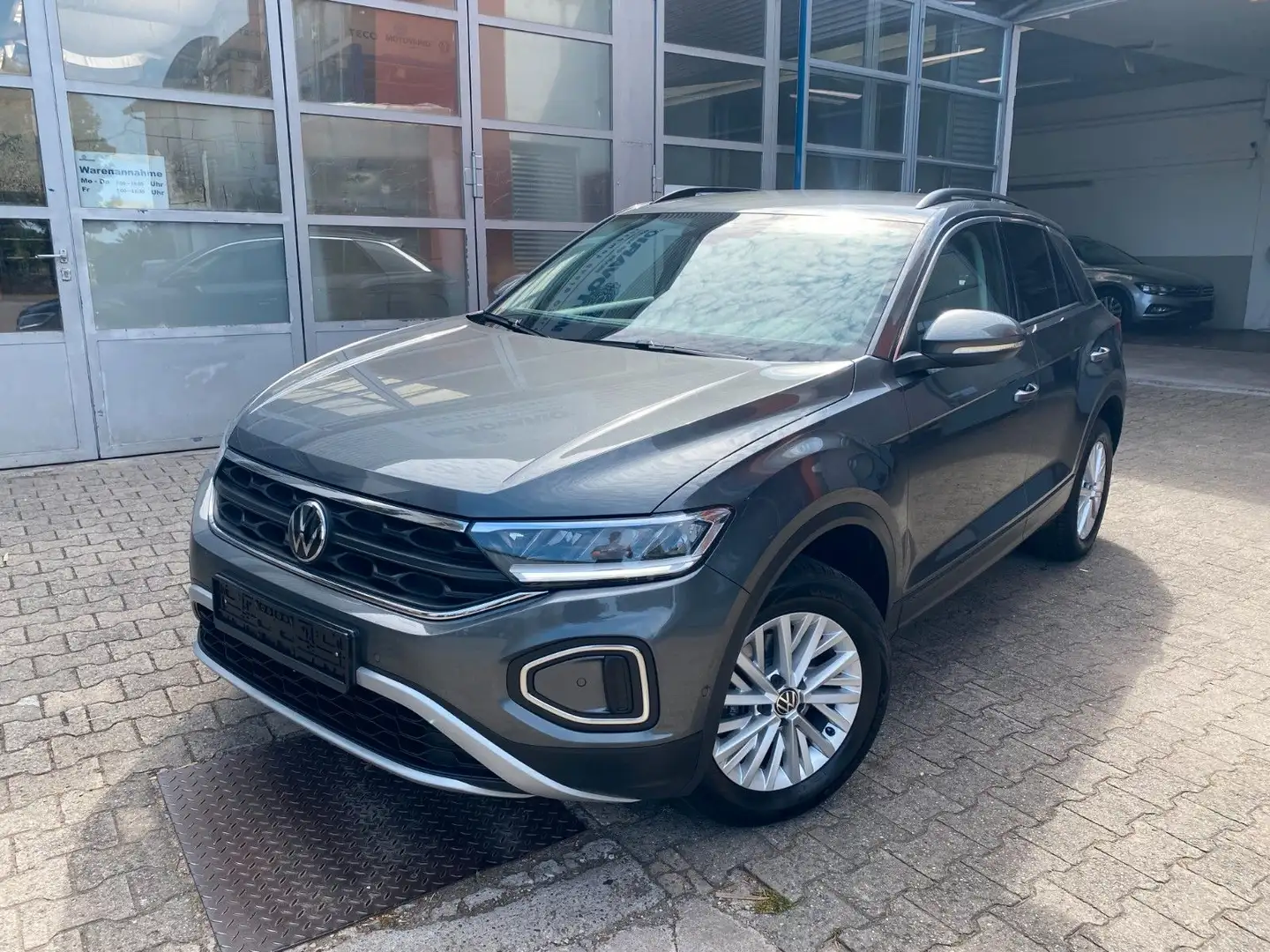 Volkswagen T-Roc Life/PDC/Navi/SHZ/1.0TSI Grigio - 1