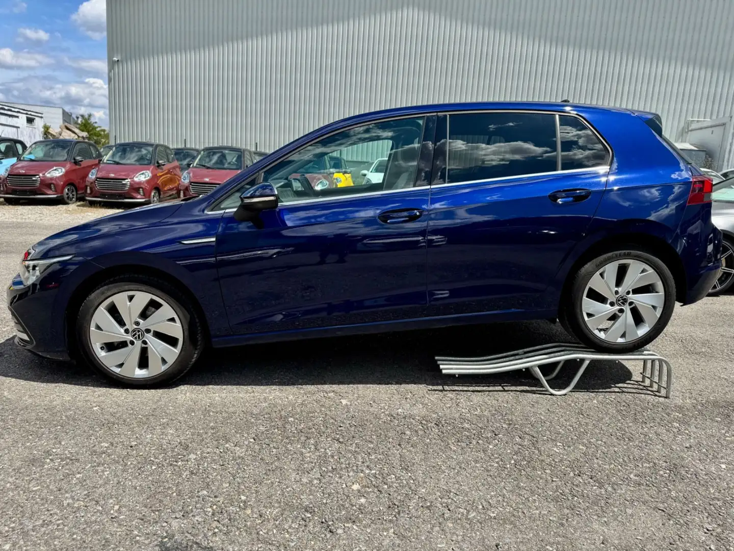 Volkswagen Golf VIII 2.0TDI DSG Alcantara Led Navi Kamera Blau - 2