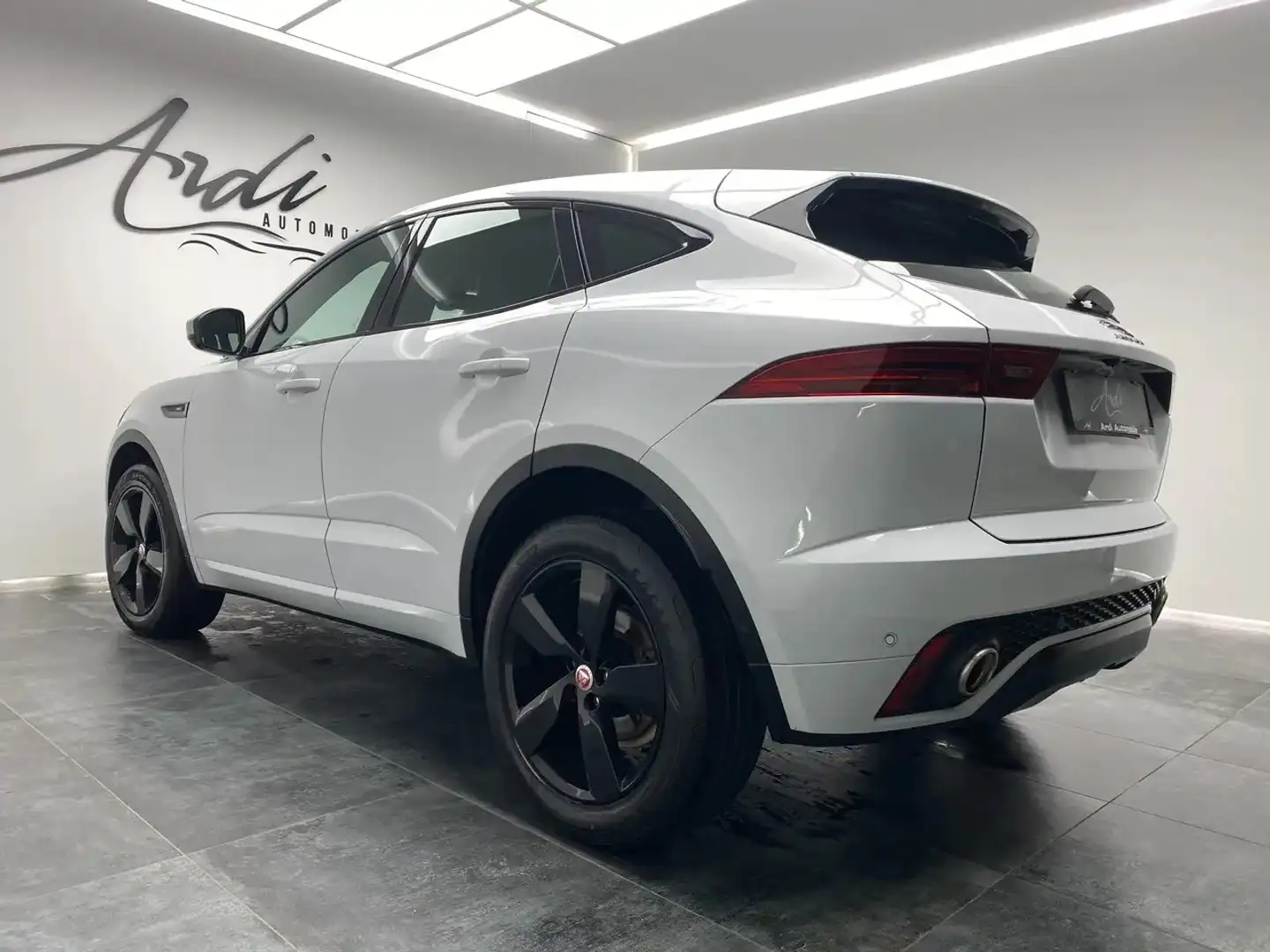 Jaguar E-Pace 2.0 D AWD R-Dynamic SE (EU6.2) - 2