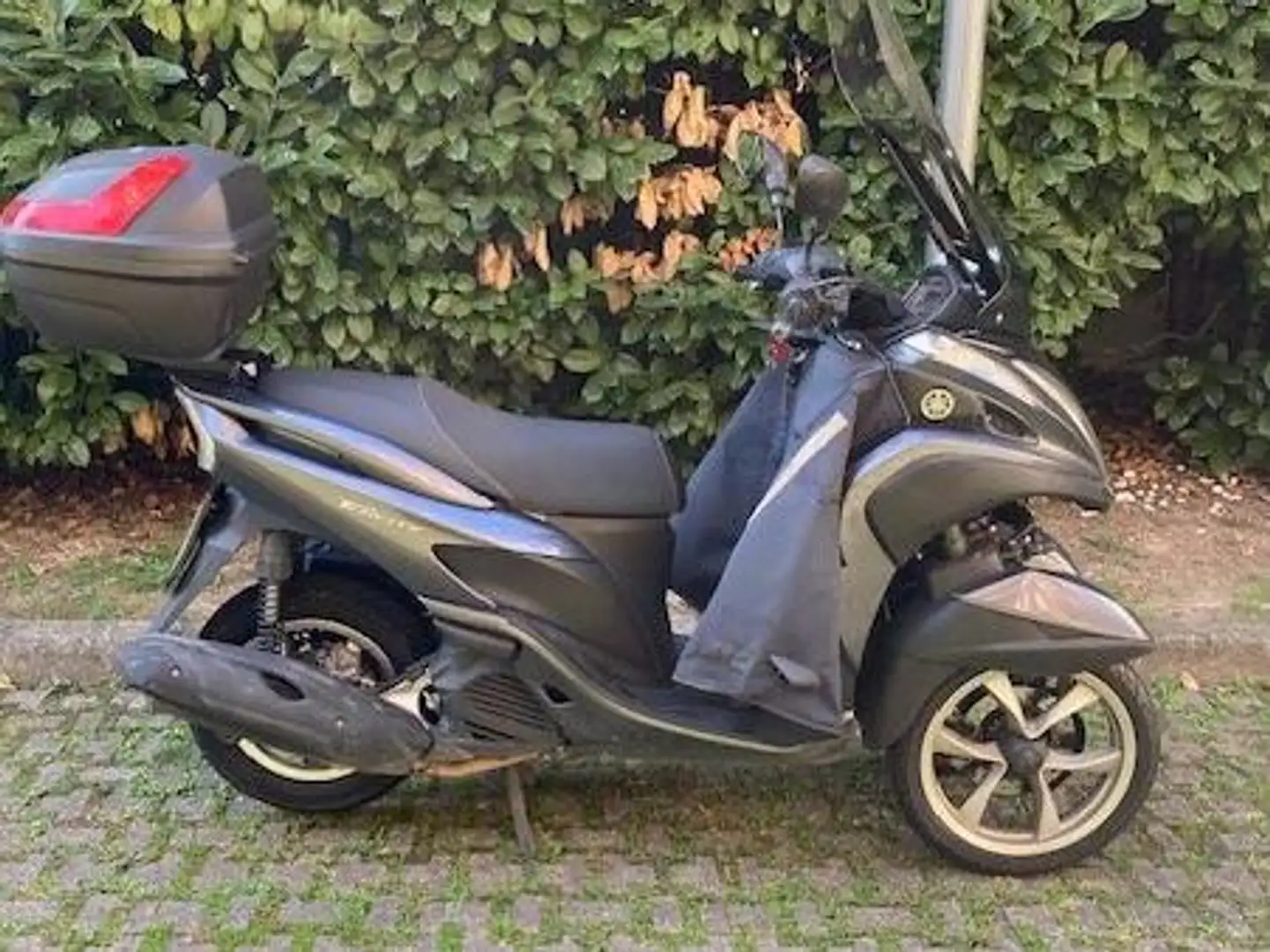 Yamaha TriCity 125 Grigio - 2
