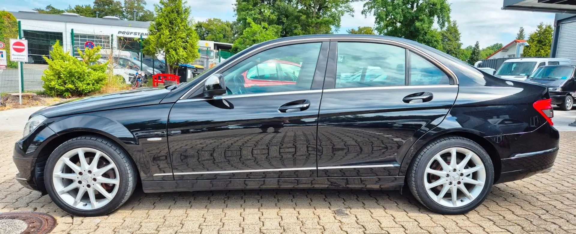 Mercedes-Benz C 200 C -Klasse 200 Kompressor Lim. SERVICEHEFT Zwart - 2