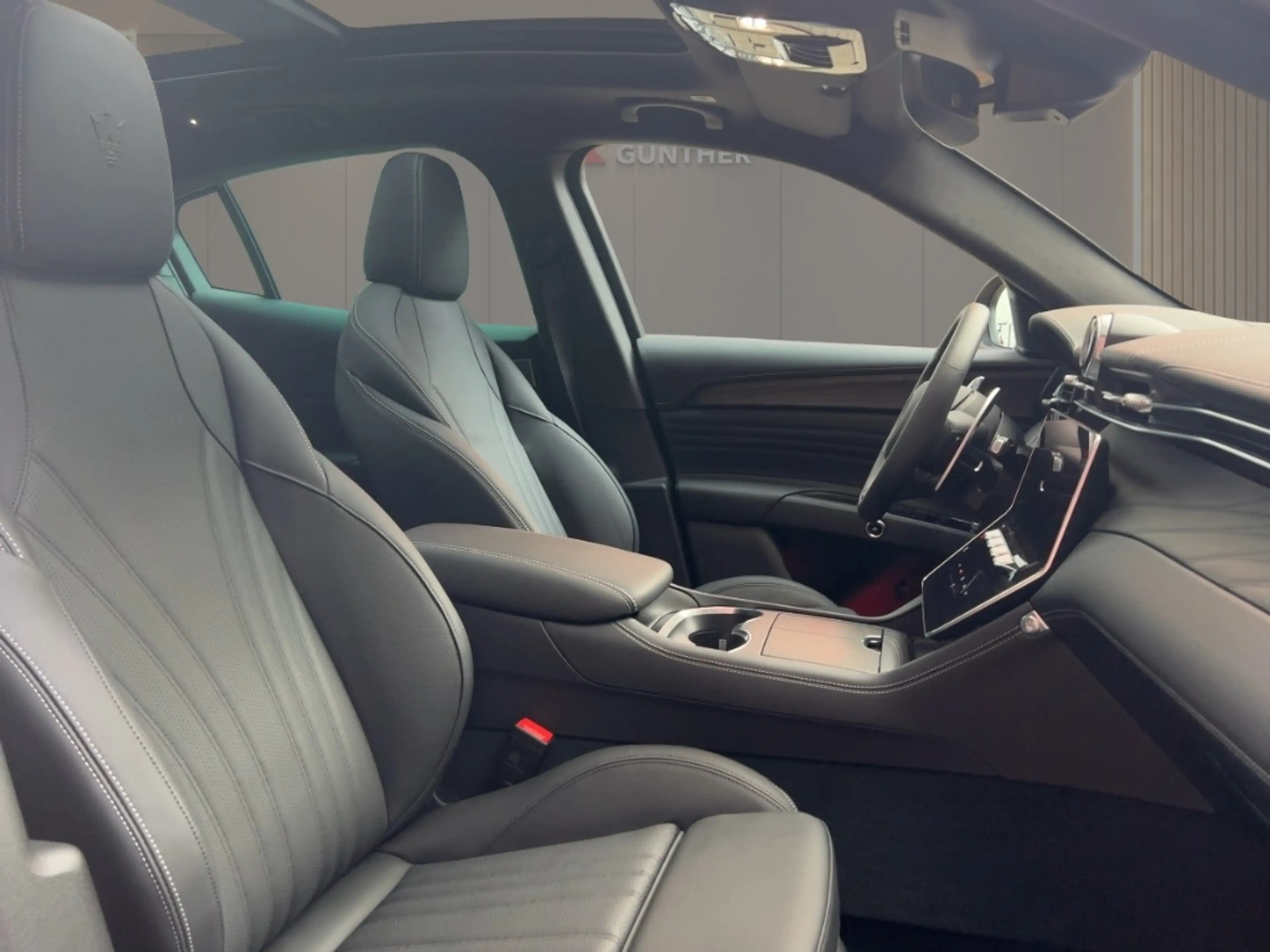 Maserati Grecale MODENA MY27 FACELIFT — photo 10