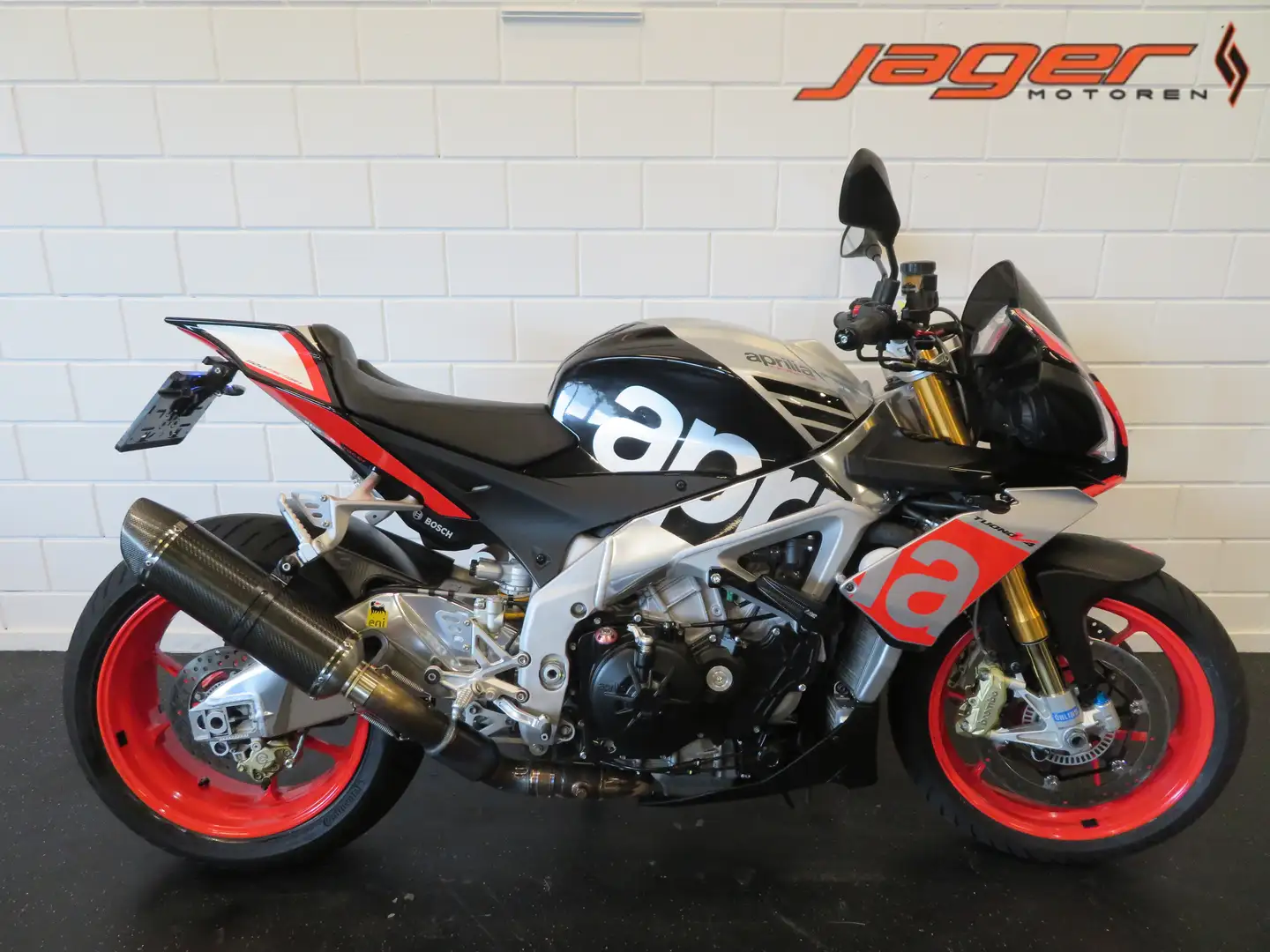 Aprilia Tuono V4 1100 FACTORY PERFECT! Oranje - 1