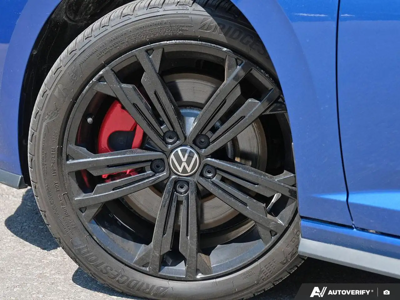 Volkswagen Jetta снимка Volkswagen Jetta
