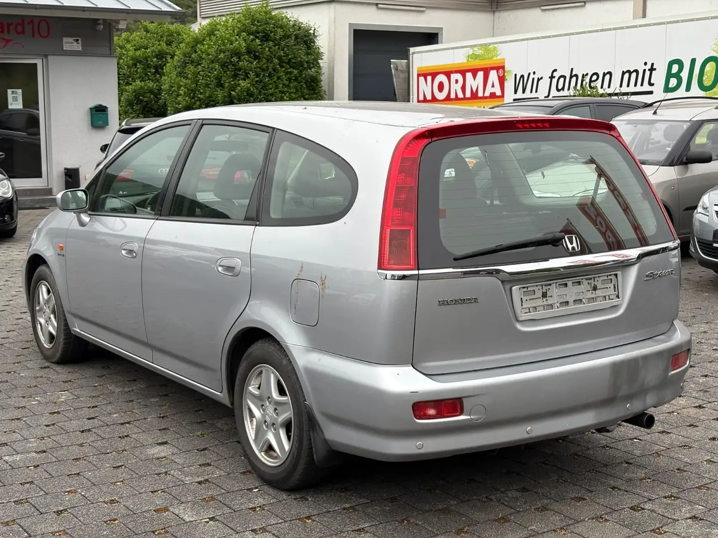 Honda Stream 2.0i ES 7-Sitzer Klima Plateado - 2