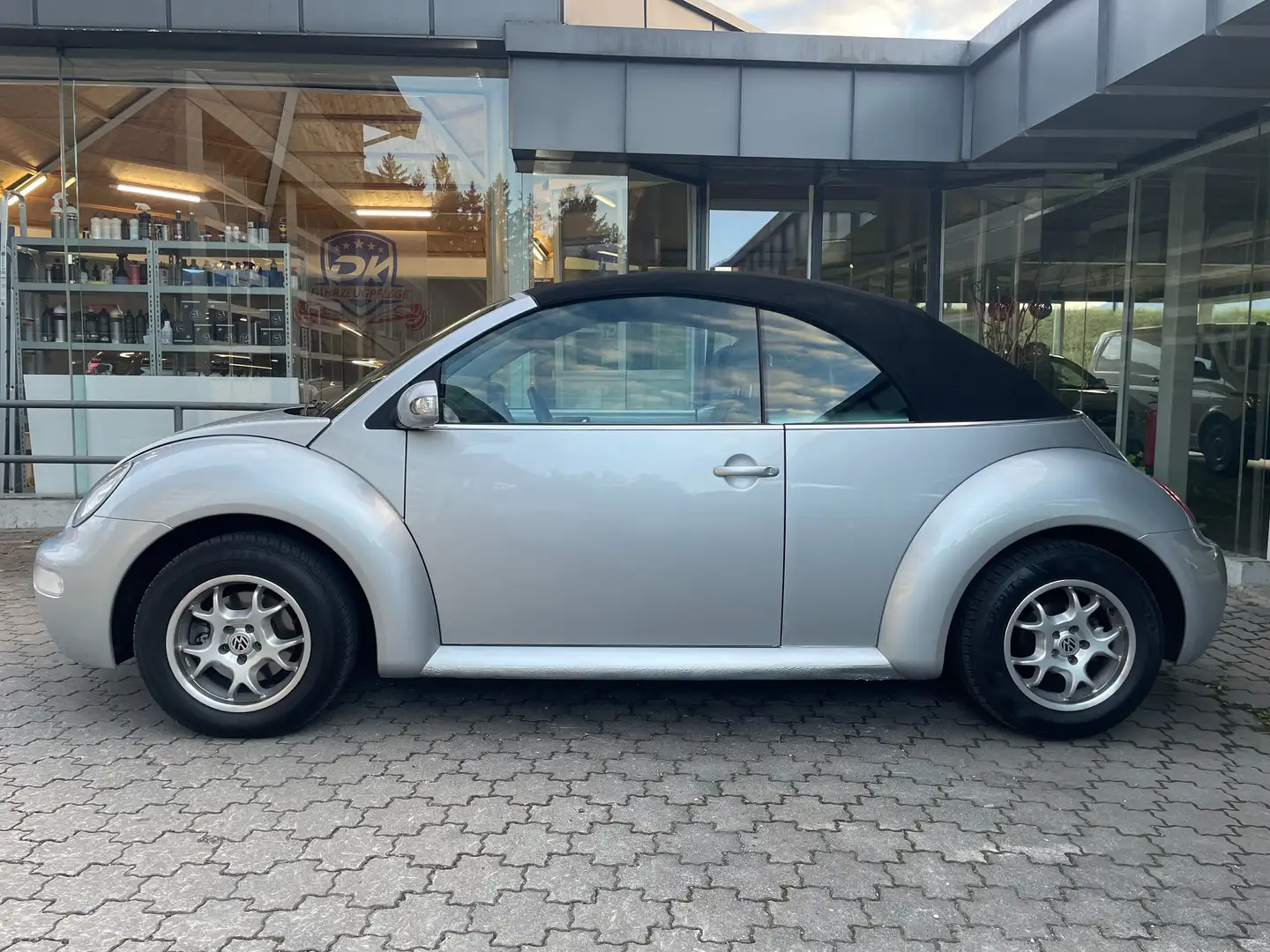 Volkswagen New Beetle 1.9 TDI*WENIG-KM*LEDER*KLIMA*SITZHEIZUNG*8-fach* Silber - 2