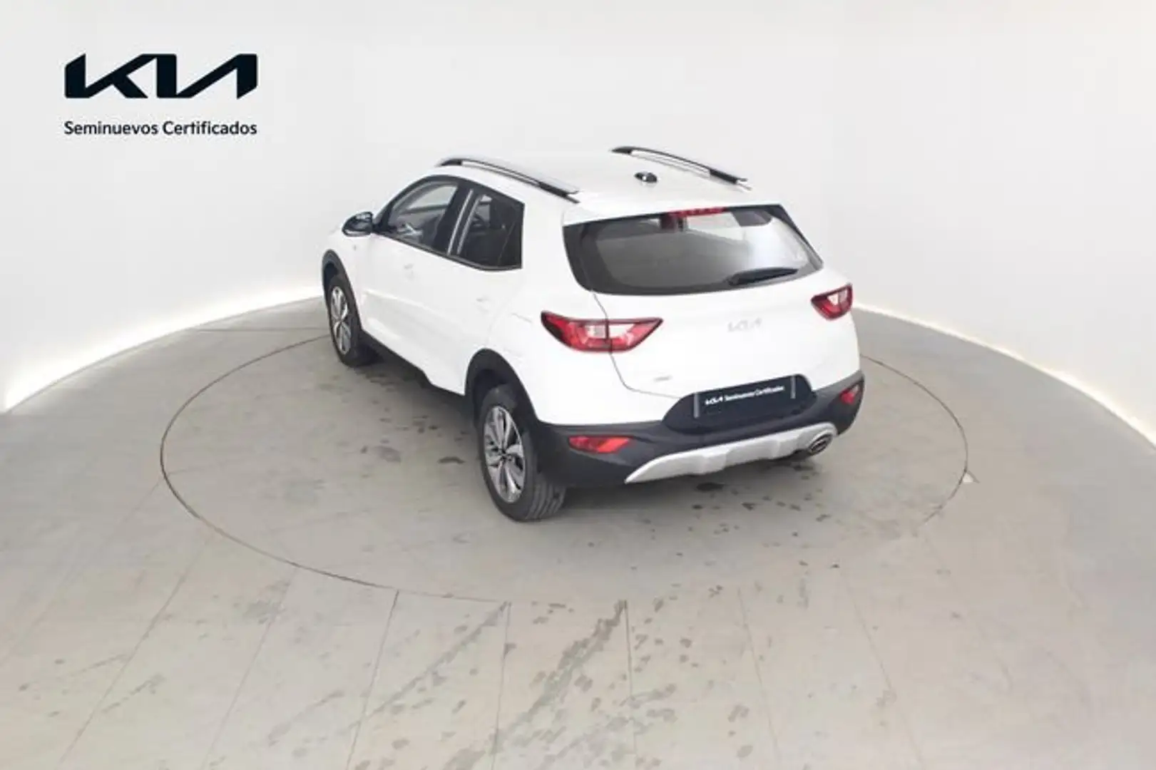 Kia Stonic 1.0 T-GDi 74kW (100CV) MHEV MT Concept Blanco - 2