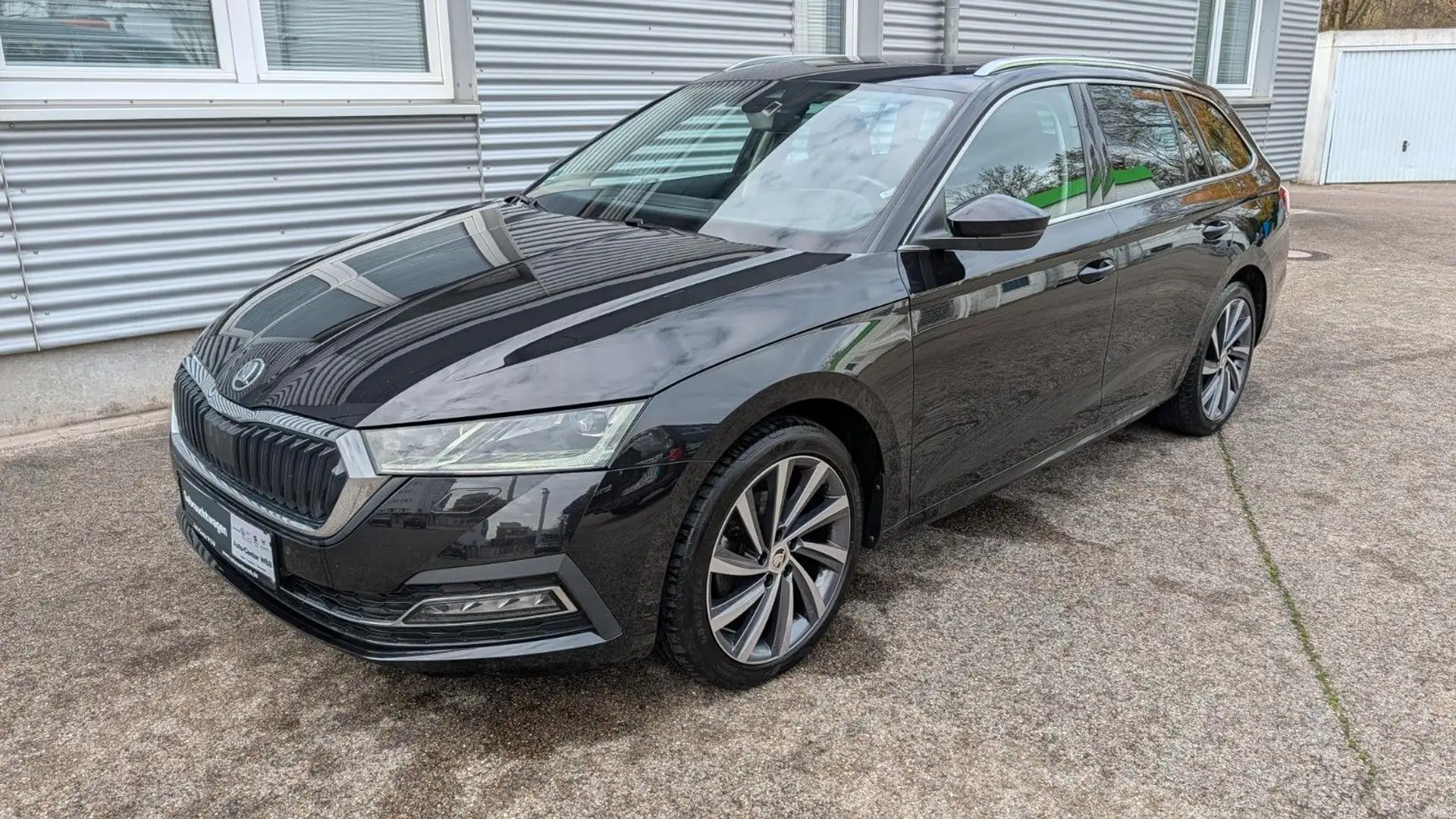 Skoda Octavia Combi Style Schwarz - 1
