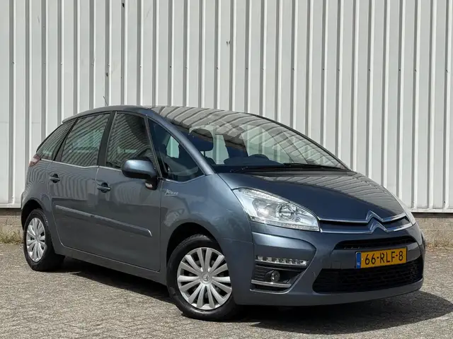 Citroen C4 Picasso view 3