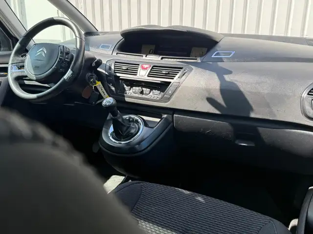 Citroen C4 Picasso view 15