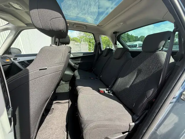 Citroen C4 Picasso view 12