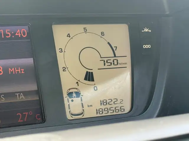 Citroen C4 Picasso view 13