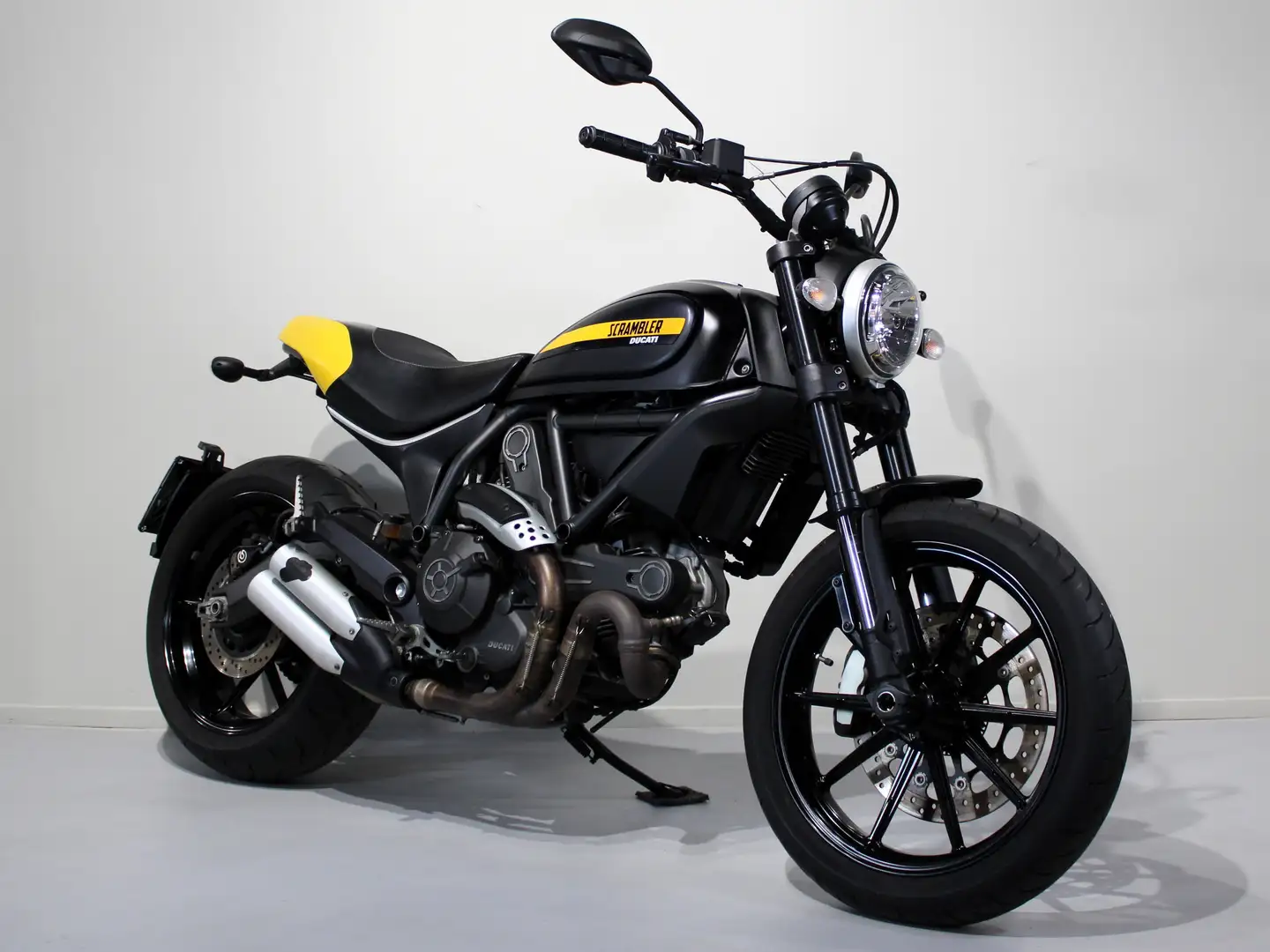 Ducati Scrambler 800 FULL THROTTLE - 2