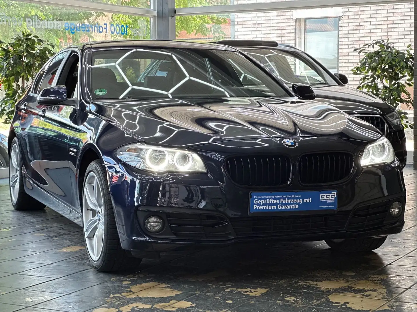 BMW 535 Baureihe 5 Lim. 535d xDrive*HU/AU*MEMORY*HUD Modrá - 1