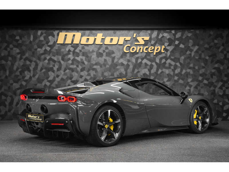 Ferrari SF90 Spider V8 - ASSETTO FIORANO - FULL CARBON — photo 3