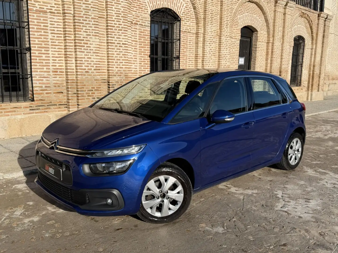 Citroen C4 Picasso 1.2 PureTech S&S Live 110 Blau - 1