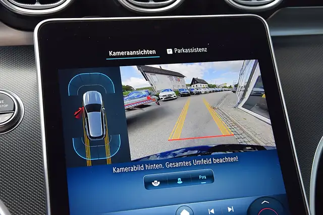 Mercedes-Benz C-Class view 10