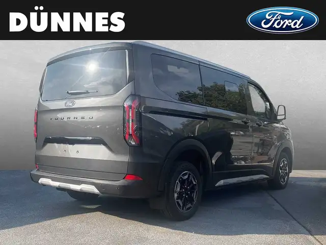 Ford Tourneo Custom view 2