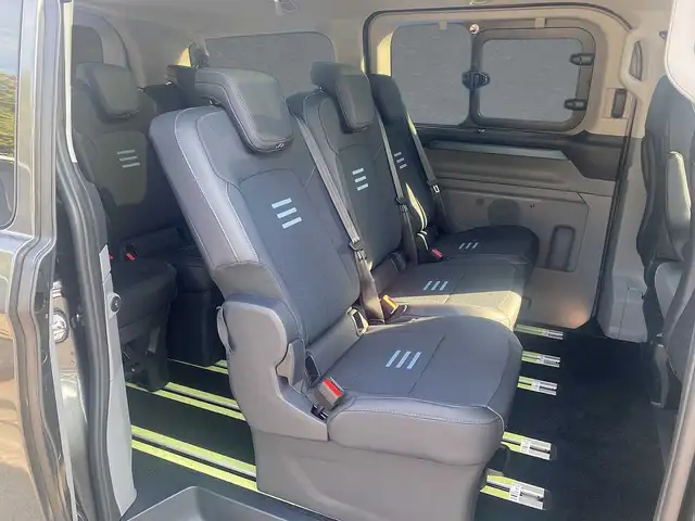 Ford Tourneo Custom view 5