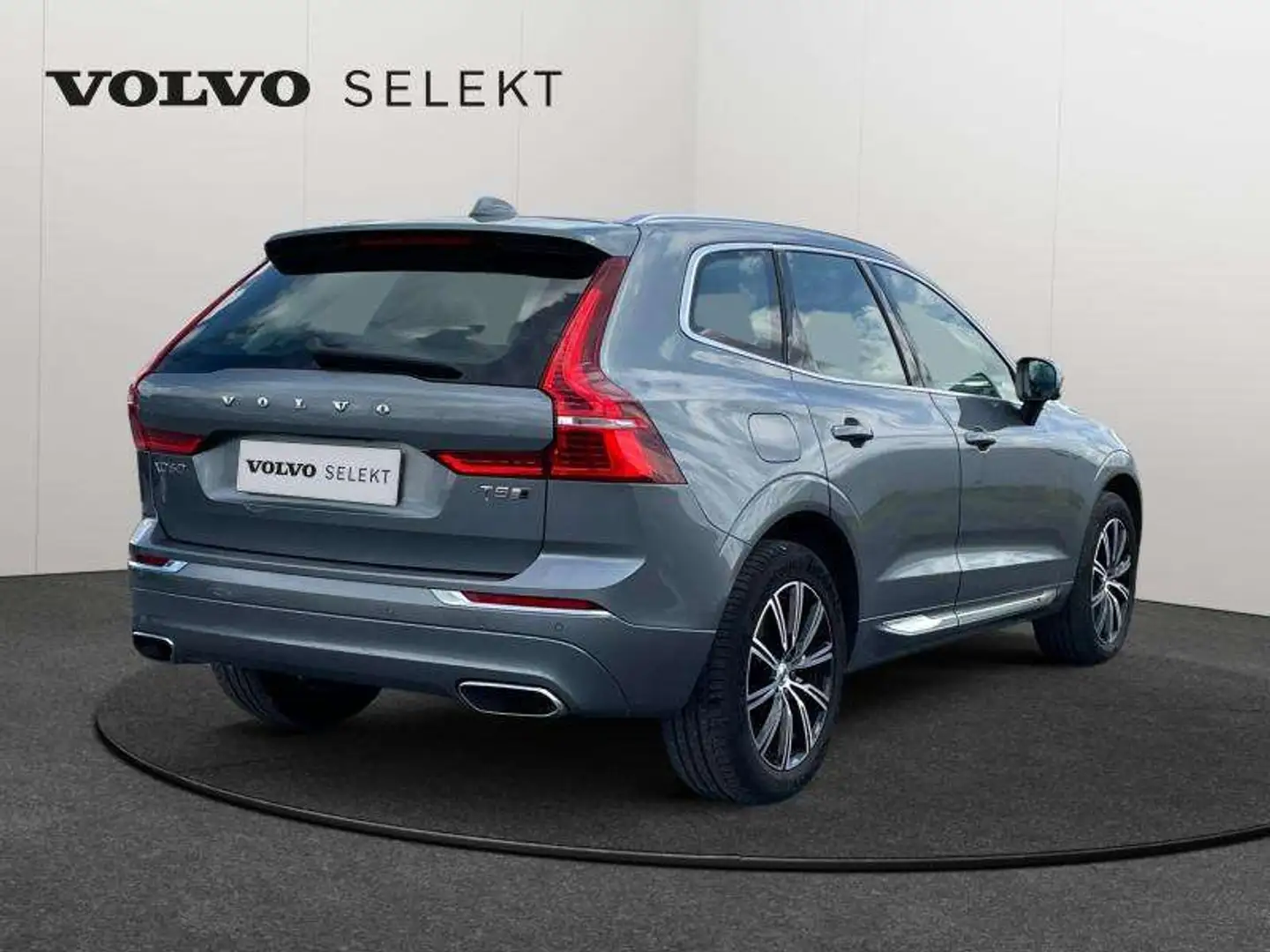 Volvo XC60 T5 AWD Inscription / Essence Gris - 2