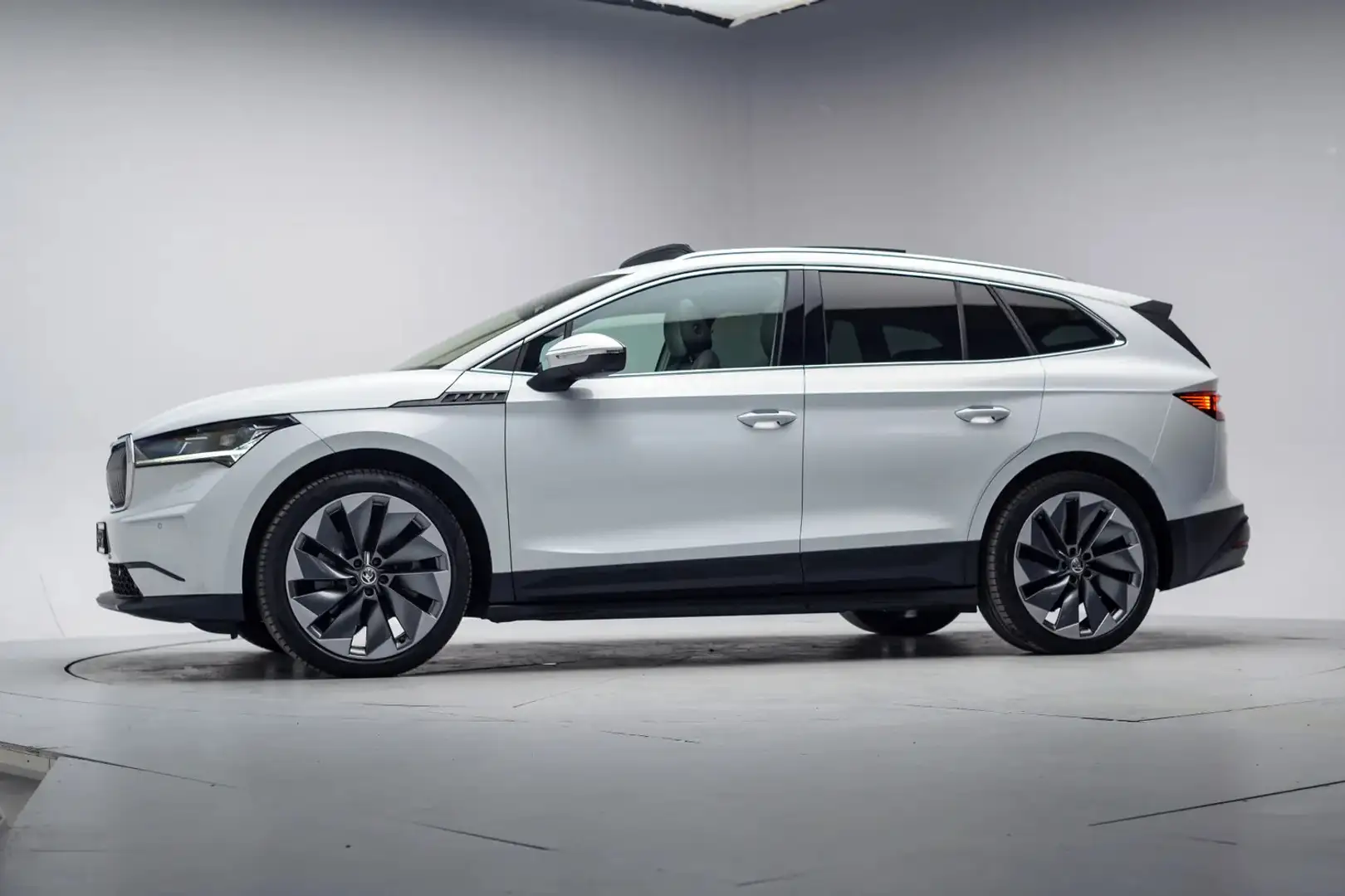 Skoda Enyaq iV 80 First Edition High 3 fase [ Panorama Leder T Білий - 2