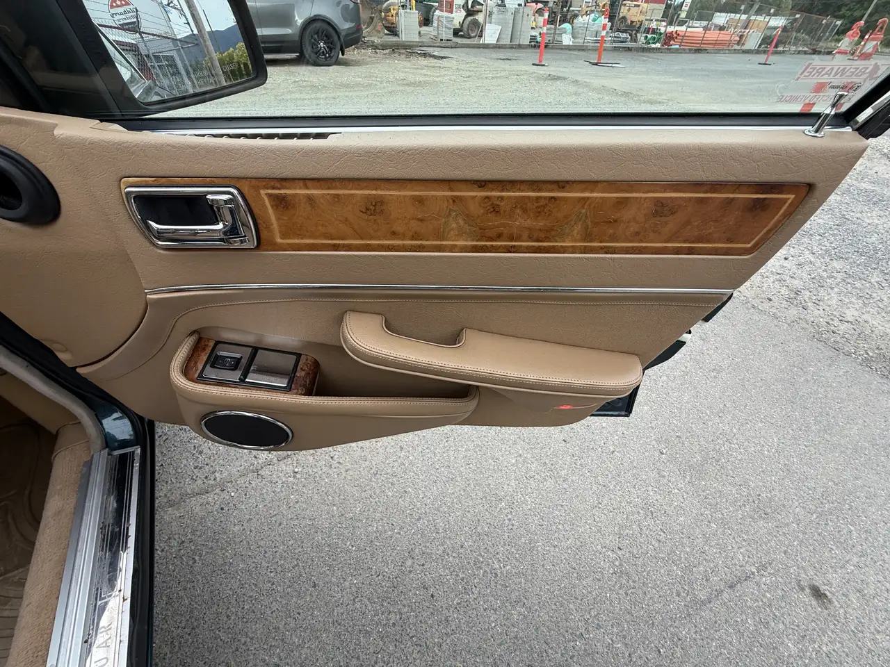 Jaguar XJ снимка Jaguar XJ