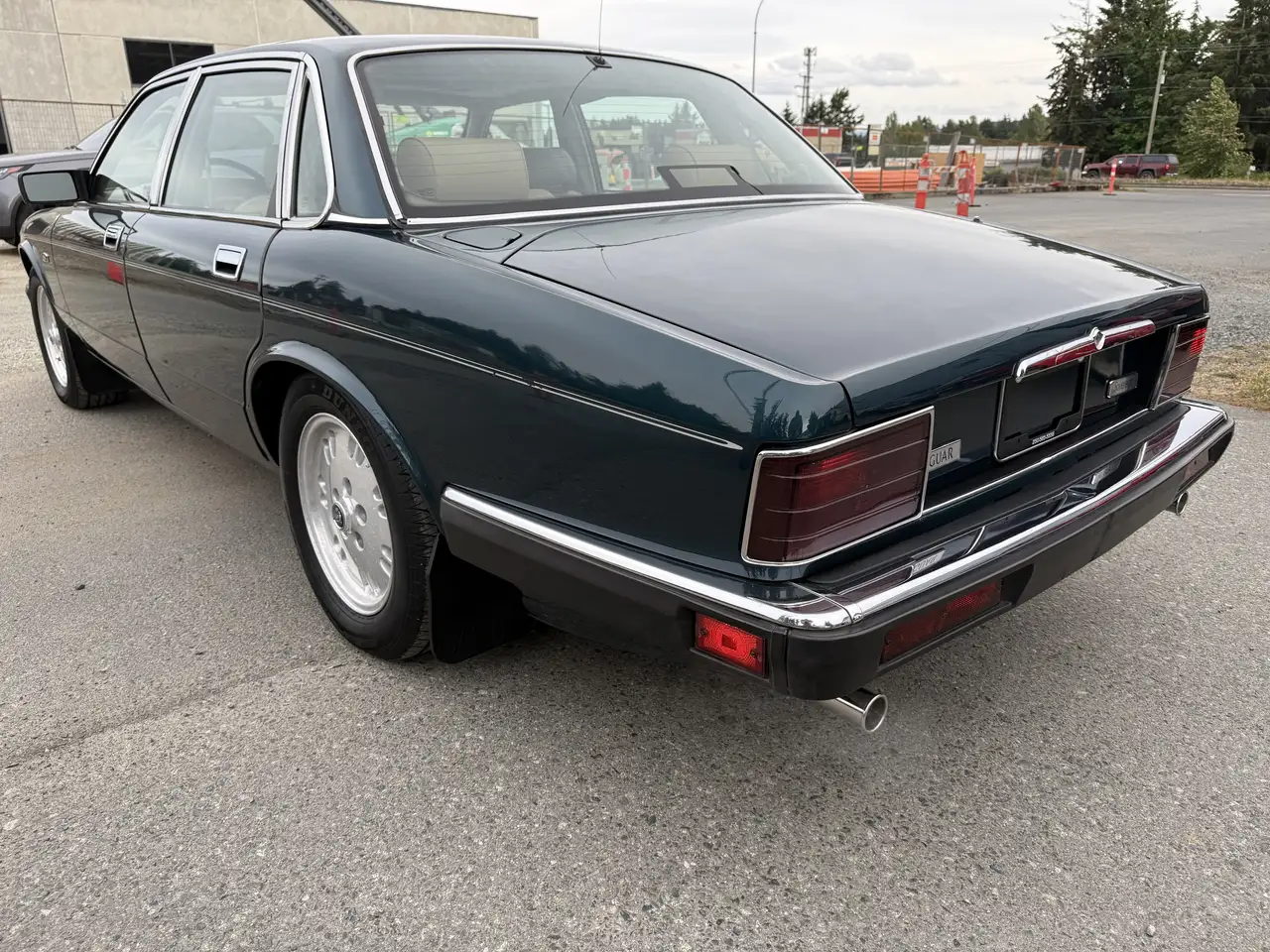 Jaguar XJ снимка Jaguar XJ