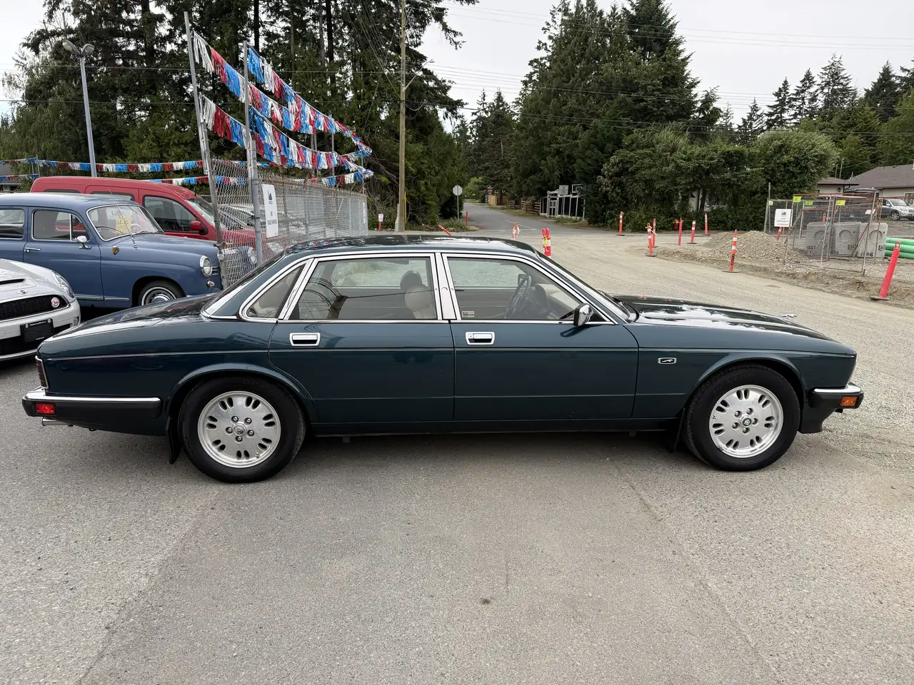 Jaguar XJ снимка Jaguar XJ